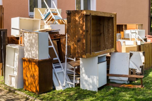 Junk Haul Away Service in West Des Moines