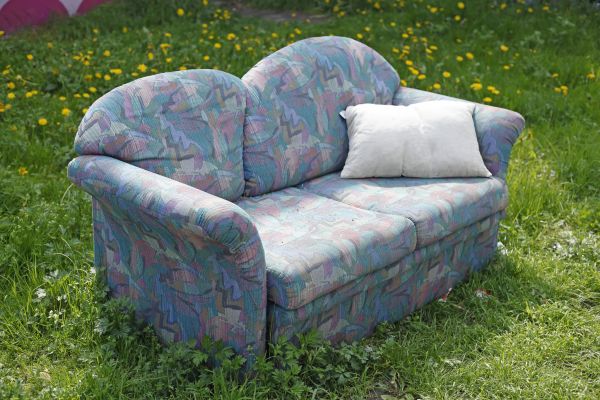 Couch Disposal in West Des Moines